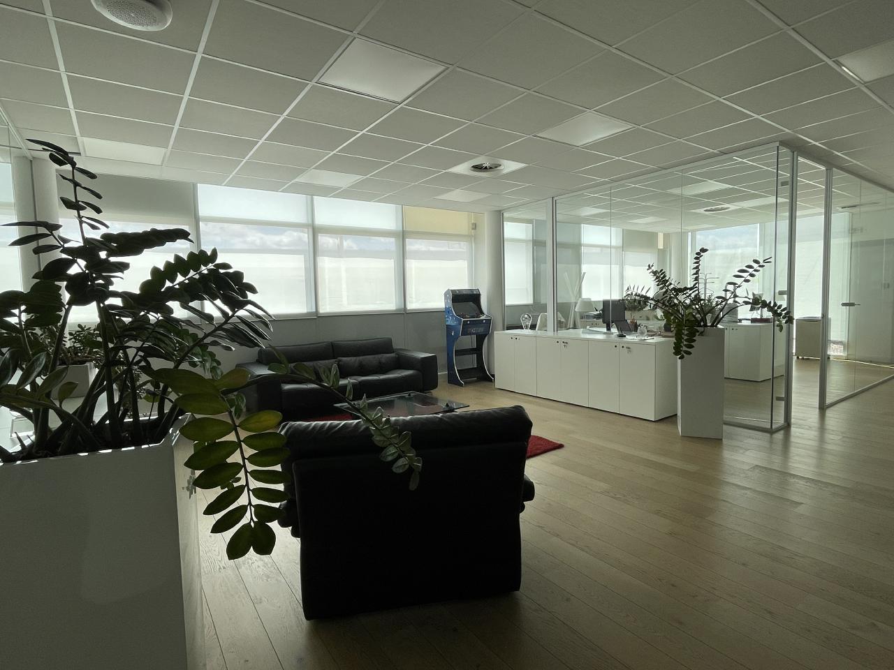 Bureau Metz 137m² Location bureau Metz Moselle OLBUR2118608 26